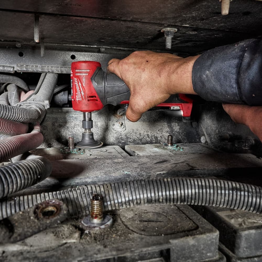 Aku. čeona ugaona brusilica 12V – M12FDGA-422B
