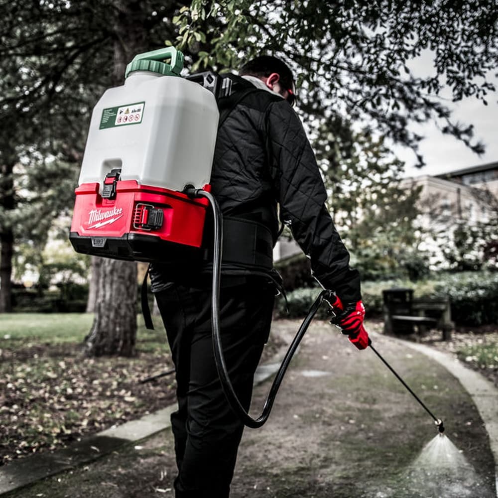 Tank 15l za hemiju sa prskalicom – M18BPFP-CST