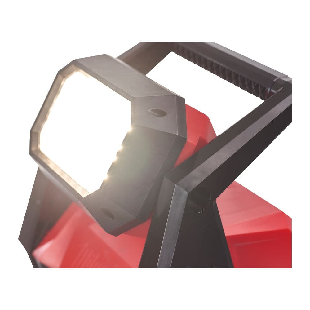 LED Reflektor 18V – M18HOAL-0