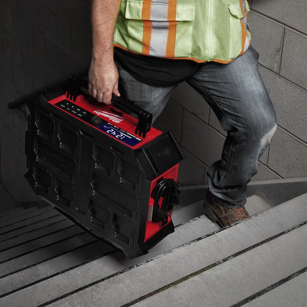 Radio-Punjač PACKOUT 18V/230V – M18PRCDAB+-0
