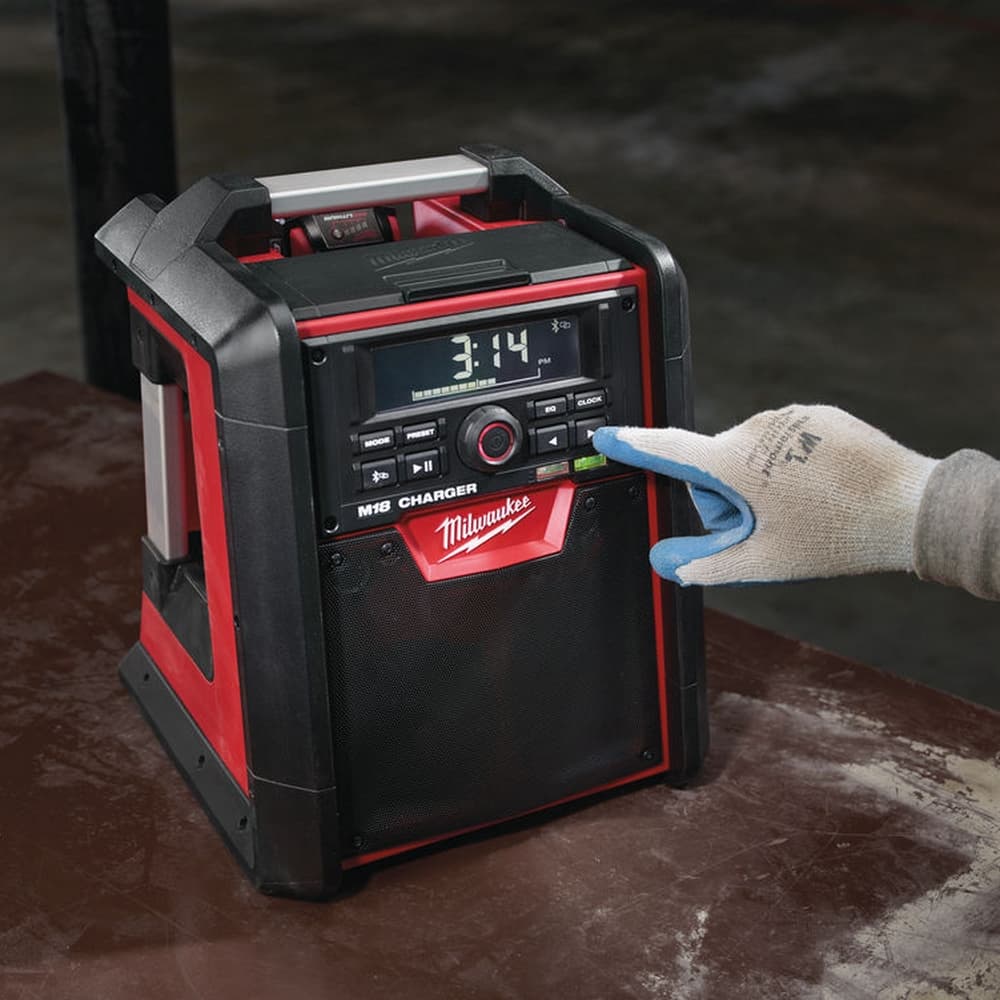 Radio-Punjač 18V/230V – M18RC-0
