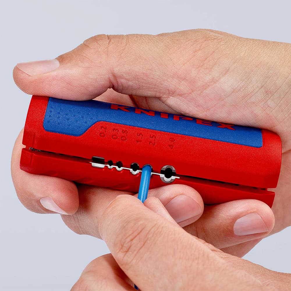 KNIPEX TwistCut® rezač rebrastih cevi – 90 22 02 SB